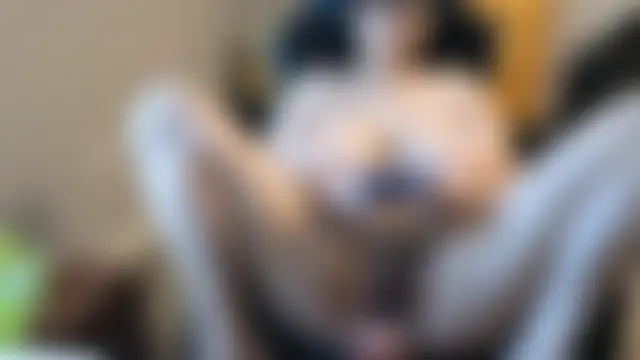 MasturbateMom's Live Sex Cam Show
