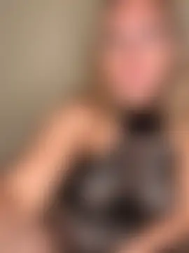 RebeccaSquirtsXXX's Live Sex Cam Show