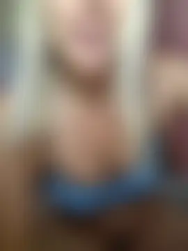 Ina_HotX's Live Sex Cam Show