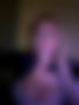 UKLillie's Live Sex Cam Show
