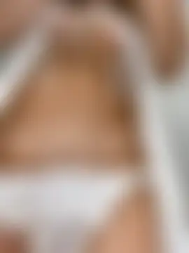 Aurynne's Live Sex Cam Show