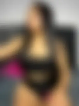 Rosa_25x's Live Sex Cam Show