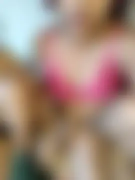 Unique_MomandDaughterrs' Webcam Show