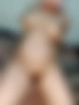 Queen-15's Live Sex Cam Show