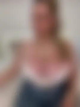 miamellycious' Live Sex Cam Show