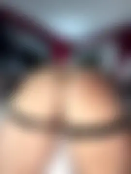 LittleMissEeve's Live Sex Cam Show
