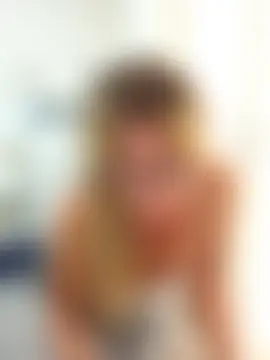 Melody73's Live Sex Cam Show