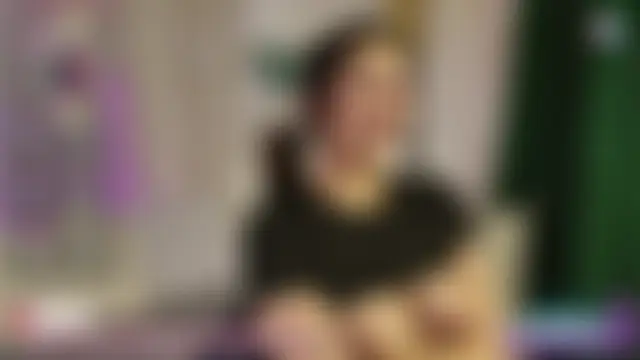 LoraShines' Live Sex Cam Show