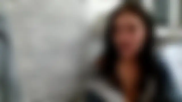 Camwithchlox's Live Sex Cam Show