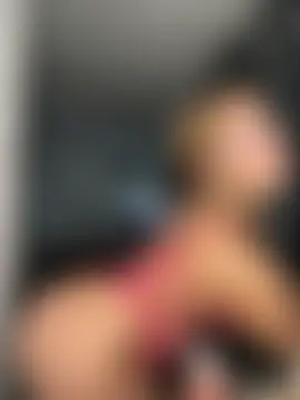 MissAroraaaxo's Live Sex Cam Show