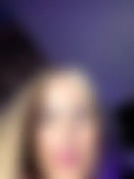 AubrieleRouj1's Live Sex Cam Show