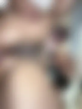 zui_lu's Live Sex Cam Show