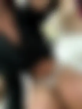ElliRose's Live Sex Cam Show