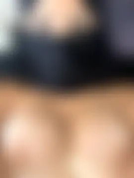 Amberonee31's Live Sex Cam Show