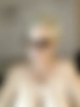 Pumabionda's Live Sex Cam Show