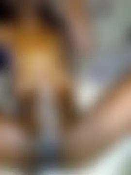 oliviaprettypussy's Live Sex Cam Show