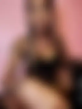 iitsolivia13's Live Sex Cam Show