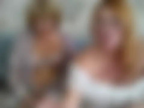 Sweet4104's Live Sex Cam Show