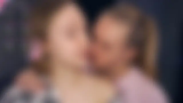 EarnestineGyllenband's Live Sex Cam Show