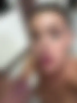 nicole_98's Live Sex Cam Show