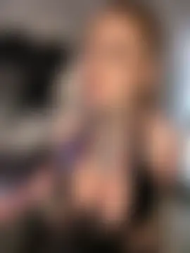 krysstal003's Live Sex Cam Show