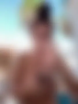 therealbeverlycious' Live Sex Cam Show