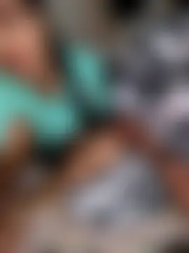 Unique_MomandDaughterrs' Live Sex Cam Show