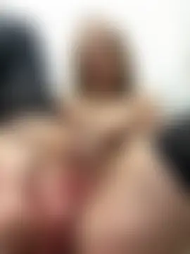 LoraaDoll's Live Sex Cam Show