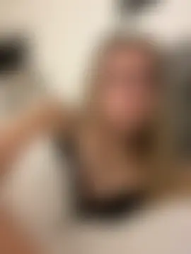 petite_poppy_xox's Live Sex Cam Show