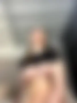 SweetieSinXXX's Live Sex Cam Show