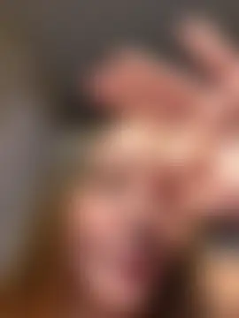 yourlilsecreet's Webcam Show