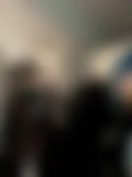 Bluetingx's Live Sex Cam Show