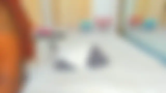 Yummy_squirter's Webcam Show