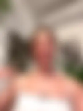 JulieLittleLove's Live Sex Cam Show