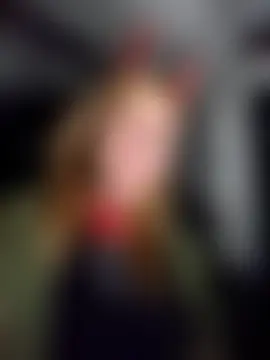 SheIsSomething's Live Sex Cam Show