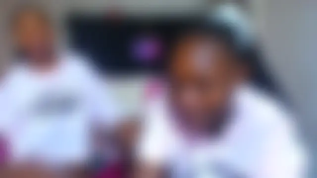 LonelyQueenxx25's Webcam Show