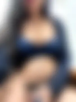 Thirsty_Malika's Webcam Show