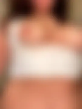 bellafreakyfun's Live Sex Cam Show