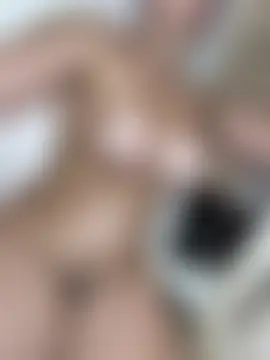 zui_lu's Live Sex Cam Show