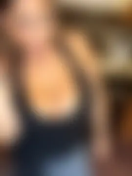 LittleMissEeve's Live Sex Cam Show