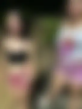 royalgirls_x's Live Sex Cam Show