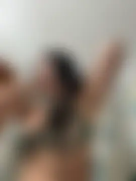 Ninabigtitied's Live Sex Cam Show