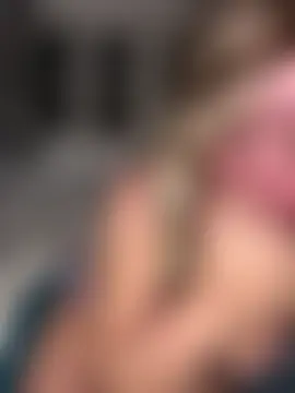 naughtychelseaxox's Live Sex Cam Show