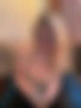 salomesweet13: διαδικτυακό σόου στην κάμερα