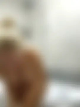 Monna's Live Sex Cam Show