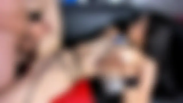 Soffy_sexzone18's Live Sex Cam Show