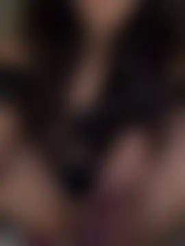 LaMORA_2002's Live Sex Cam Show