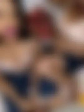 Unique_MomandDaughterrs' Webcam Show