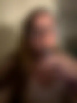 EmilyEast's Live Sex Cam Show