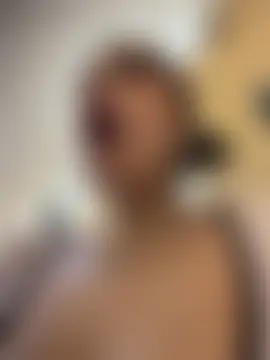 clarachanelricek's Live Sex Cam Show